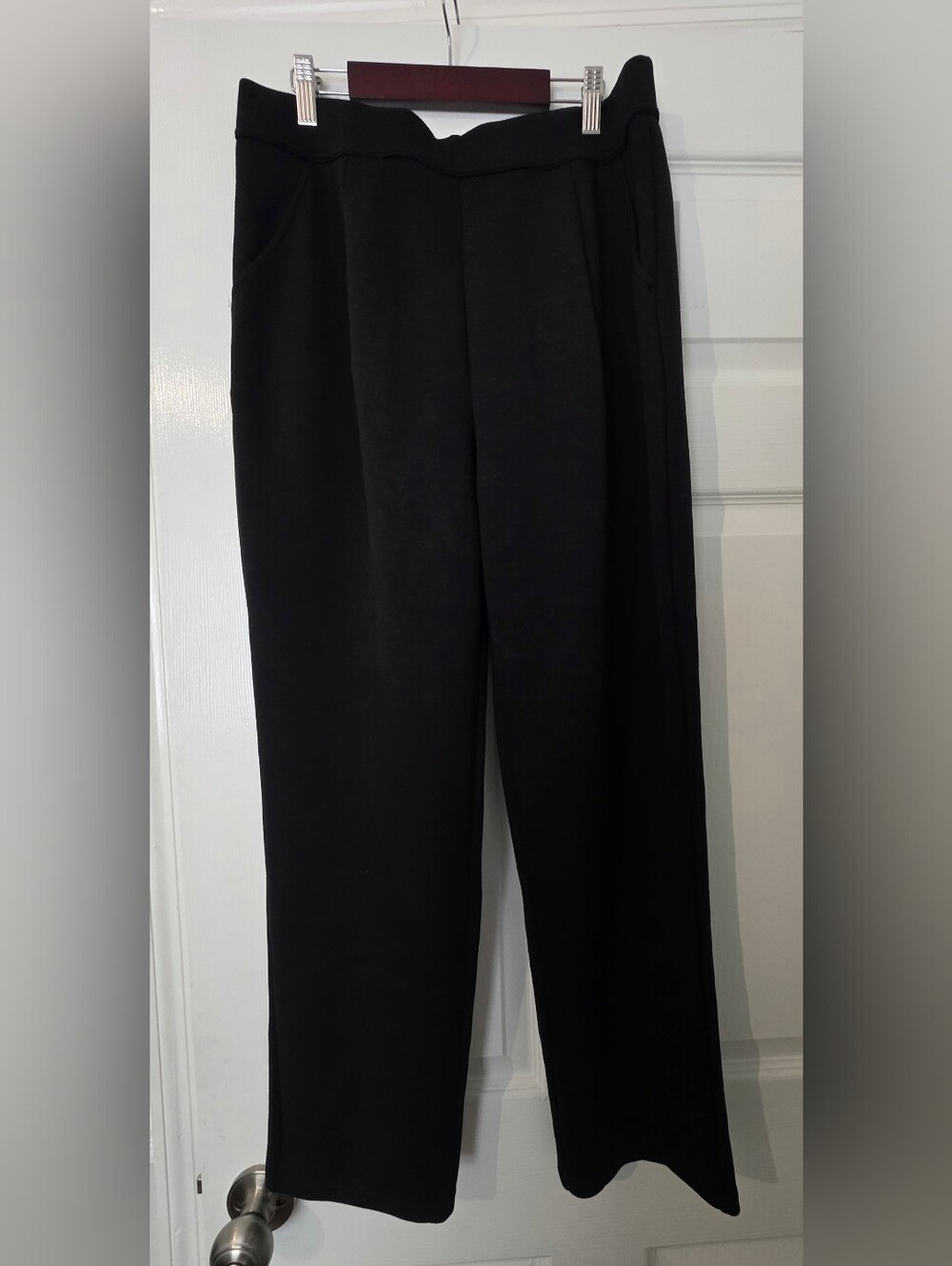 NWT HALARA Black Wide Leg Trouserd with Front Seam Sz L